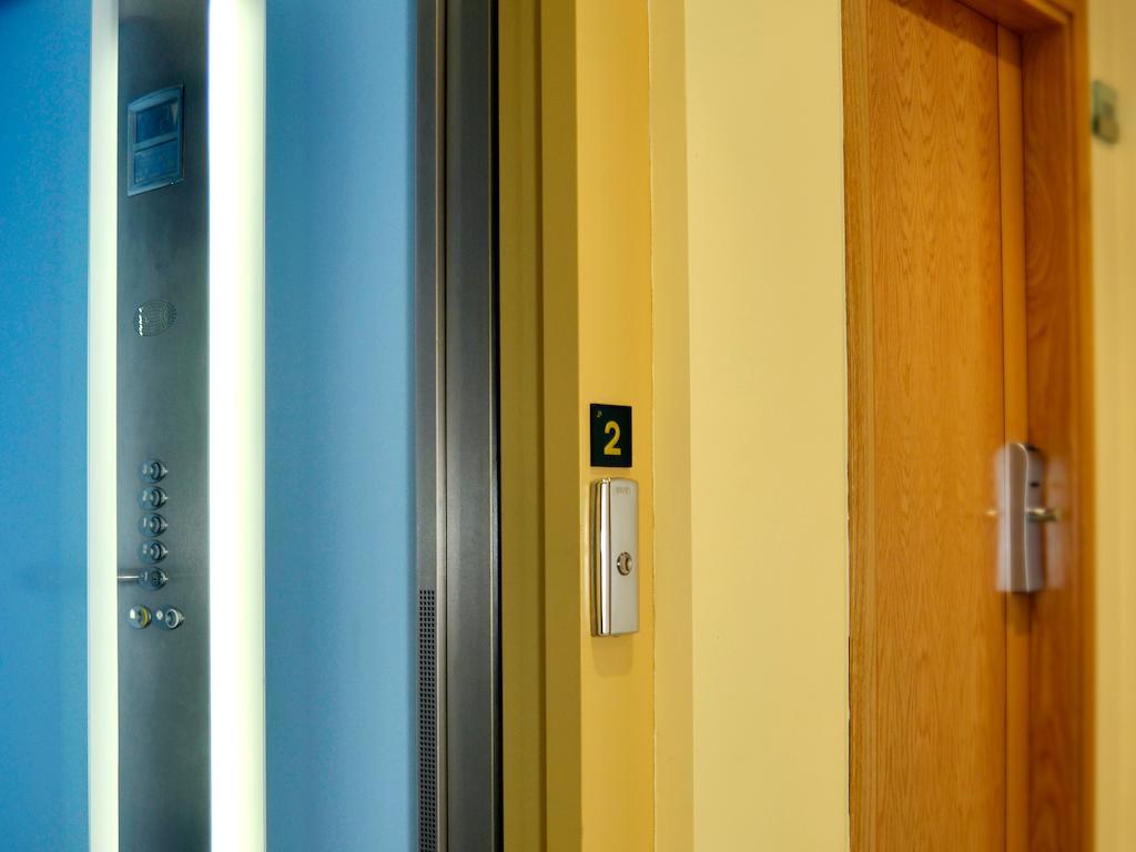 Hostal Bajo La Muralla Zamora Zewnętrze zdjęcie